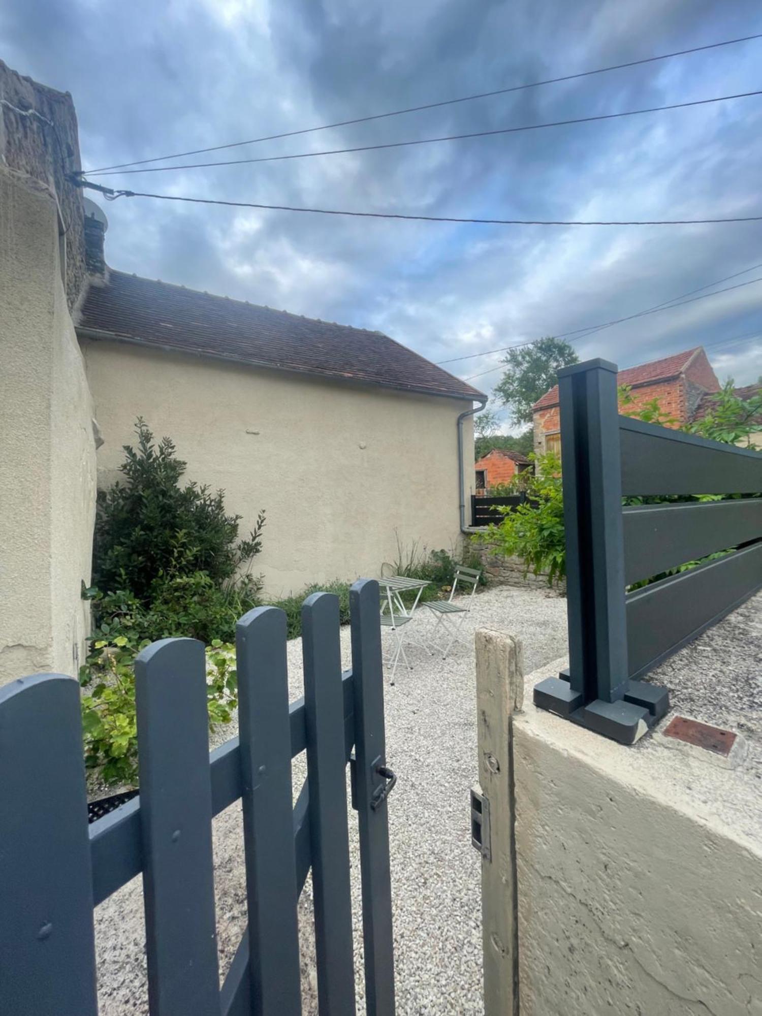 Gite Des Bons Voisins Marigny-le-Cahouet Экстерьер фото